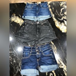Set of 3 fantastic condition Jean shorts. Sizes 0,0,1.